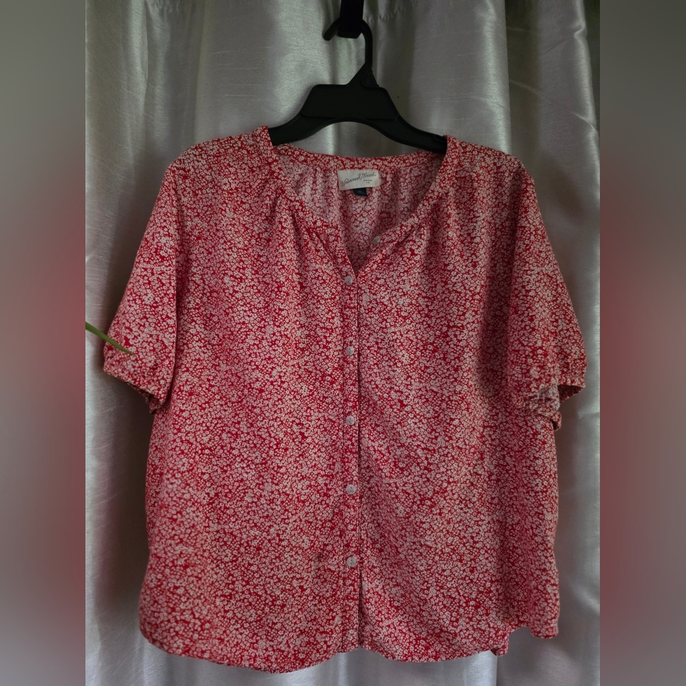Universal Thread Red Floral Blouse
